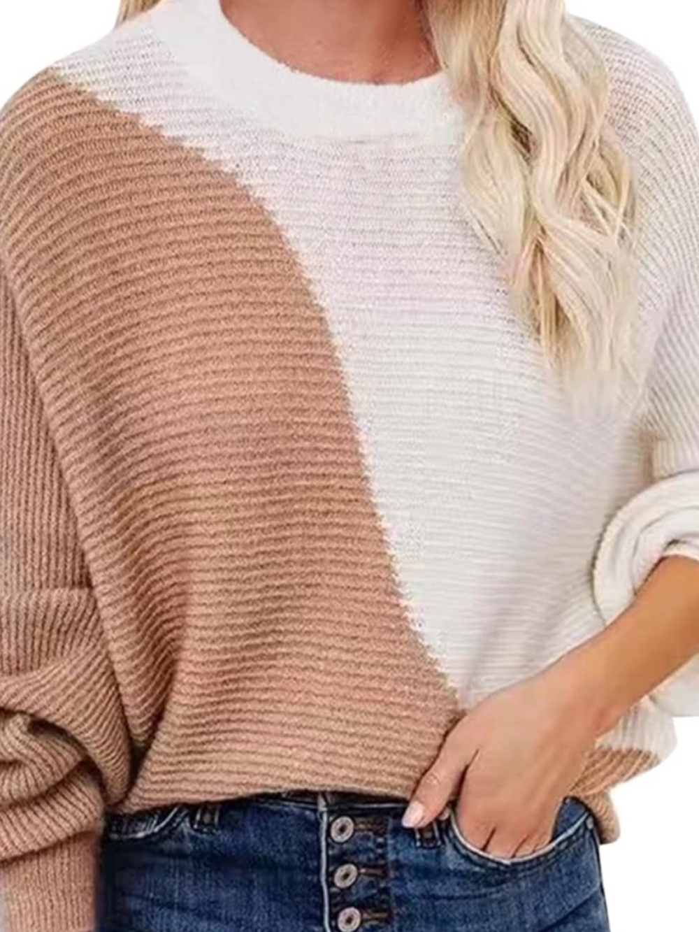 vestique - Sweater (White and Brown)